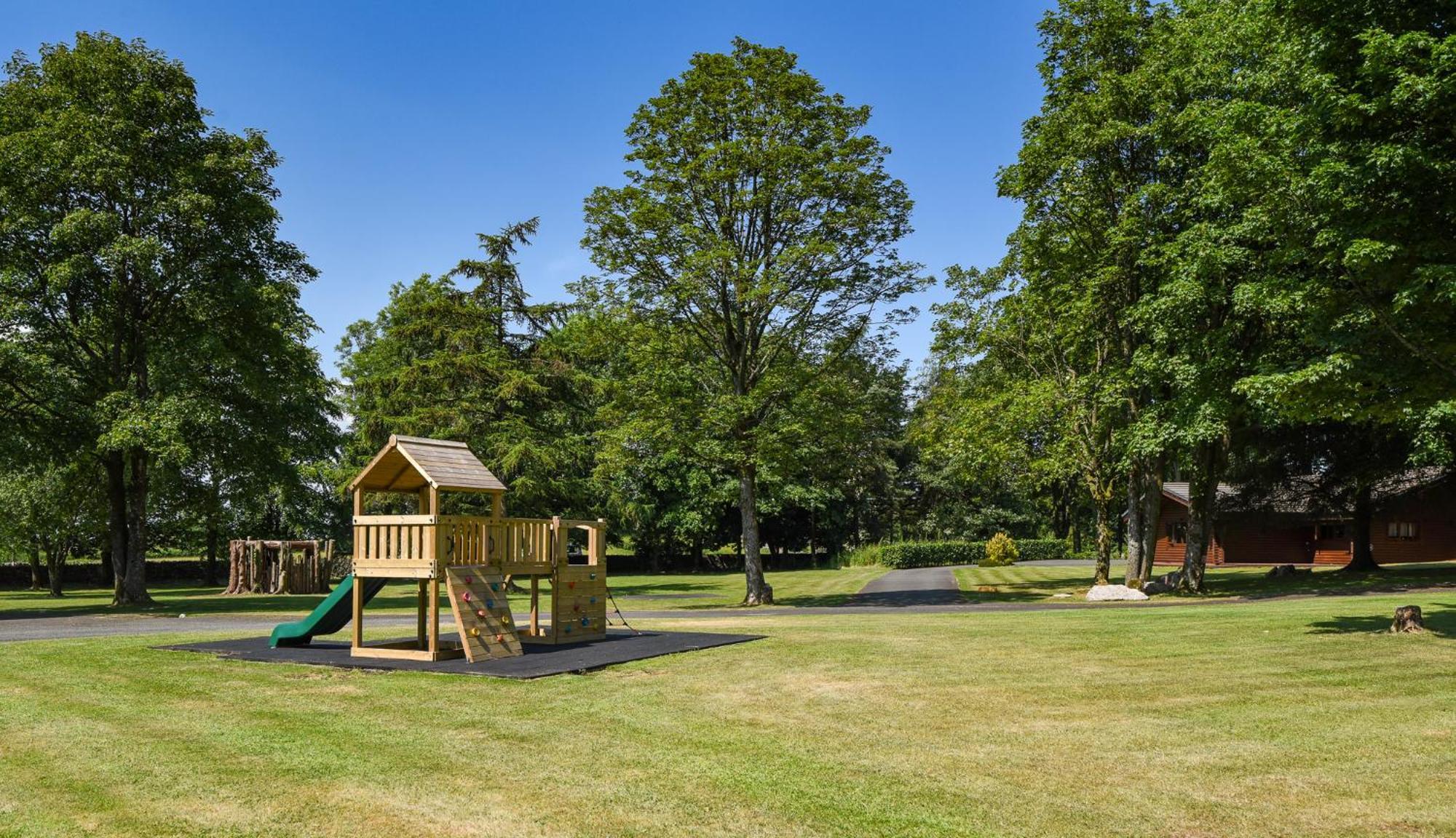 Pinecroft Lodges Ingleton  Exterior photo